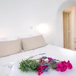 Villa Onar - Onar Collection Oia (Santorini)