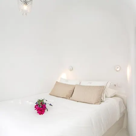 Onar - Onar Collection Oia (Santorini)