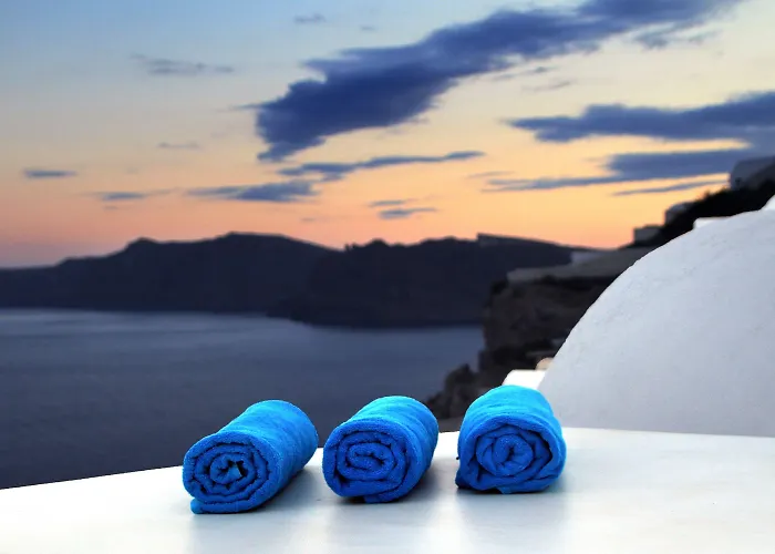 Onar - Onar Collection * Oia (Santorini)