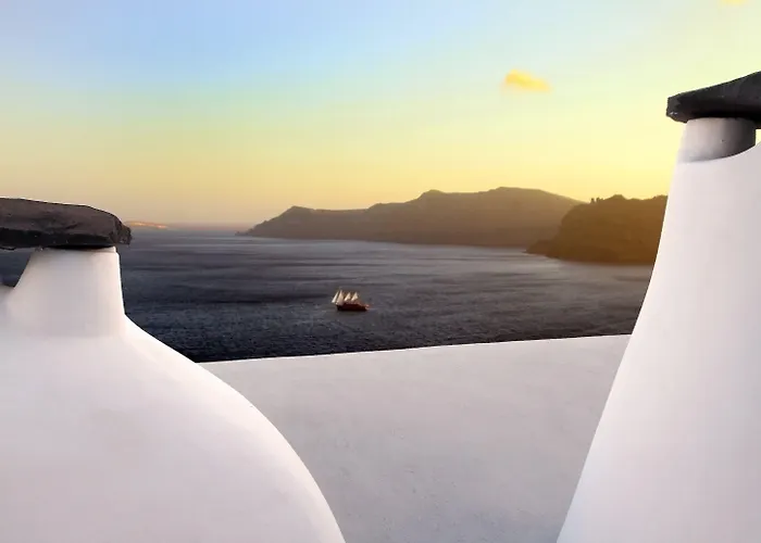 Onar - Onar Collection * Oia (Santorini)